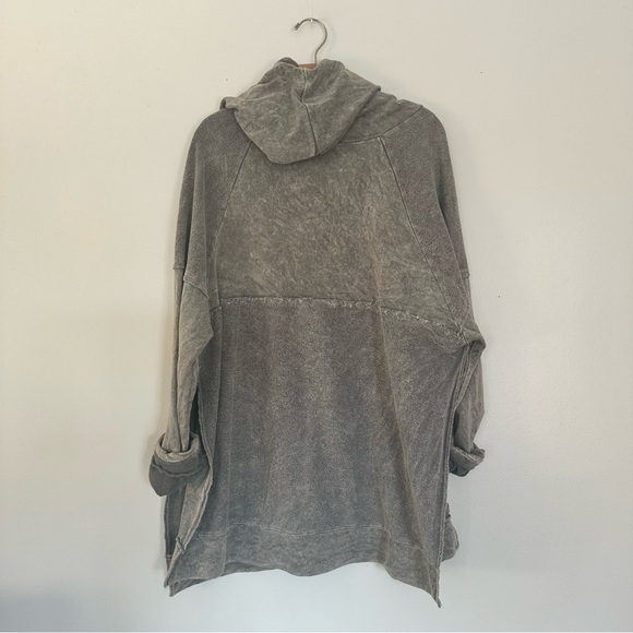 Longer length Hoodie - Picture 4 of 4